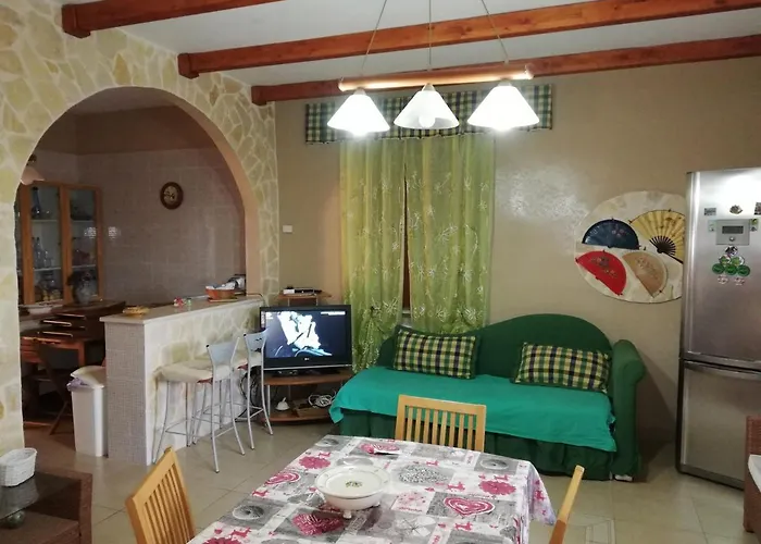 Daire Paradiso House *